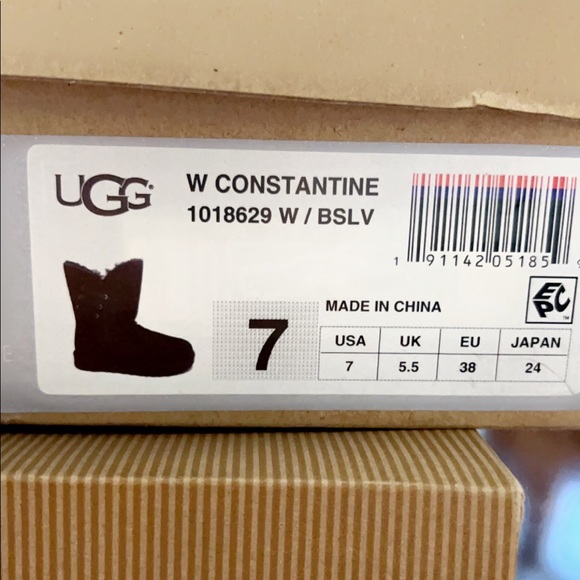 UGG AUSTRALIA W Constantine boots - Picture 7 of 7